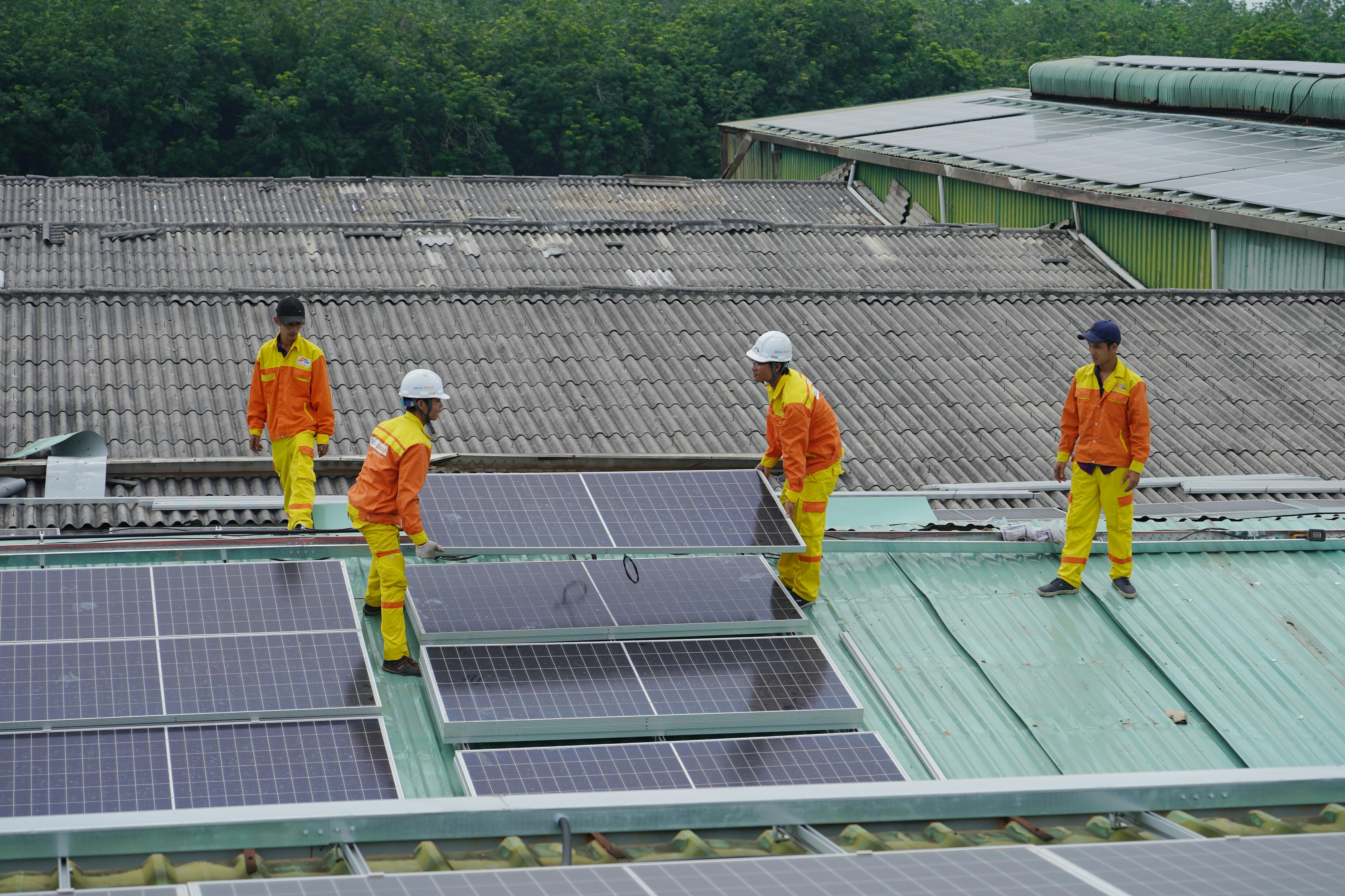 Énergie Solaire pour les Villages